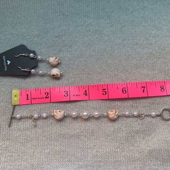 💀 Handmade Skull & Pearl Beaded Bracelet and Earrings Set - Picture 11 of 11